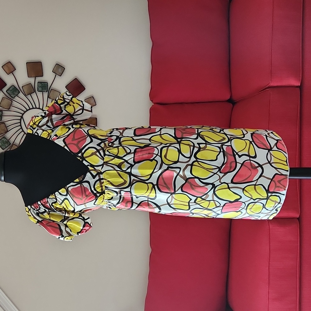 Vintage Patterned Dress with Elastic Short-Puff Sleeves